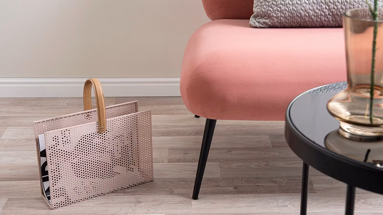 Suport Pentru Reviste Perky Pink