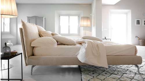 Pat So Pop Karma Boucle Cream 160x200