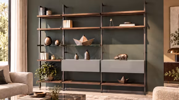 Biblioteca My Space Walnut Surfaced Naturale, produs expus, cu design minimalist.